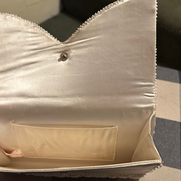 Walborg Ivory Satin Beaded Evening Clutch - Picture 2 of 4
